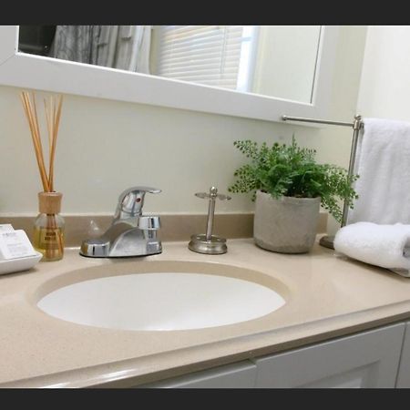Great 2 Bedroom Condo,Free Parking,Easy Commute. Ірвінґтон Екстер'єр фото